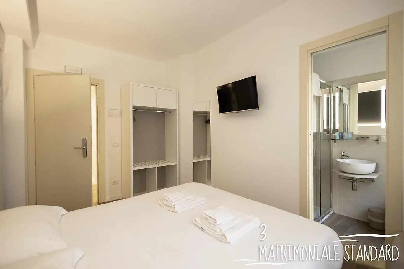 Albergo Augusta B&B 카모글리 호텔