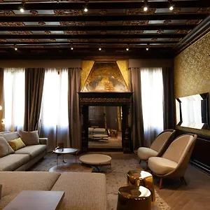 palazzo-pianca.hotelslidodijesolo.com/